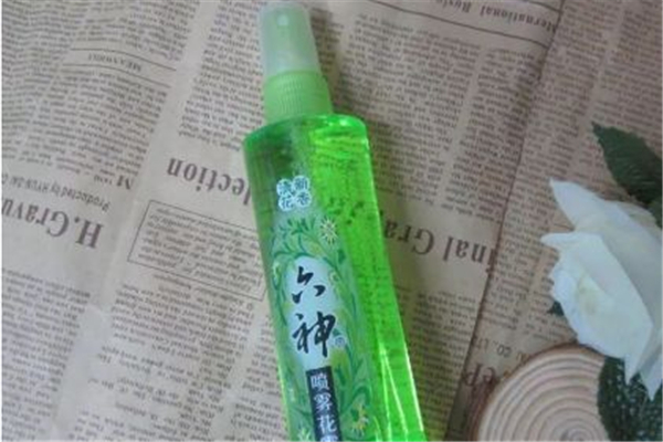 花露水噴多了對(duì)人體有害嗎 花露水有毒嗎 花露水噴多了對(duì)人體有害嗎 花露水有毒嗎