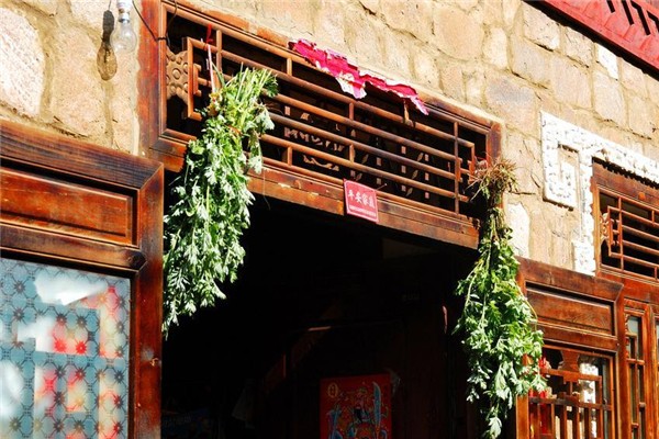 艾葉什么時候掛門上最好 艾葉掛門上的寓意 艾葉什么時候掛門上最好 艾葉掛門上的寓意