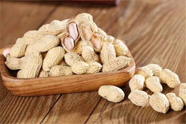 花生生吃好還是熟吃好 花生生吃的功效和作用 花生生吃好還是熟吃好 花生生吃的功效和作用