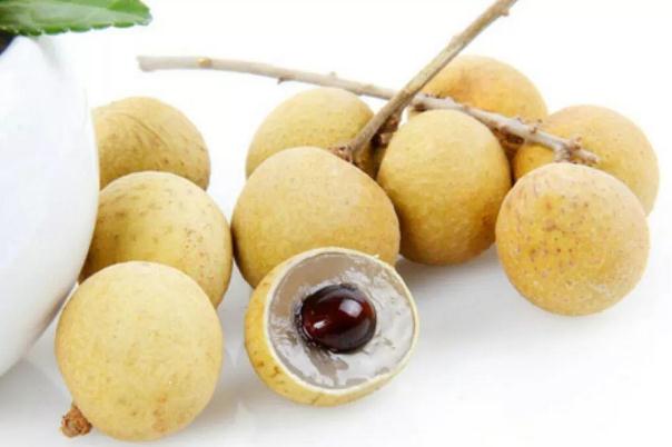 龍眼可以補(bǔ)氣血嗎 龍眼可以補(bǔ)腎嗎 龍眼可以補(bǔ)氣血嗎 龍眼可以補(bǔ)腎嗎