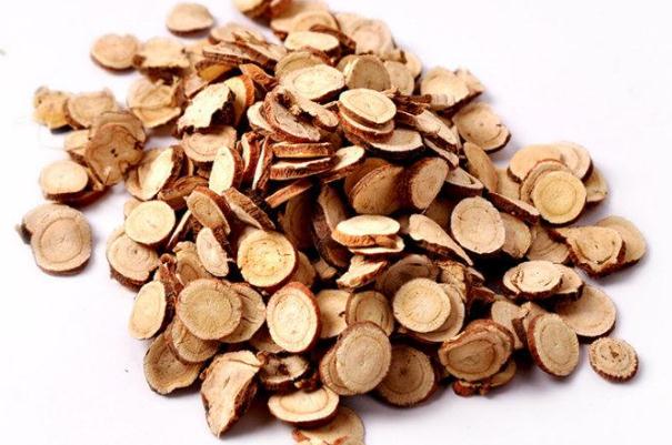 甘草泡水喝上火嗎 甘草泡水小孩可以喝嗎 甘草泡水喝上火嗎 甘草泡水小孩可以喝嗎