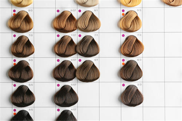 染發(fā)會引起脫發(fā)嗎 染發(fā)后掉頭發(fā)特別嚴(yán)重怎么辦 染發(fā)會引起脫發(fā)嗎 染發(fā)后掉頭發(fā)特別嚴(yán)重怎么辦