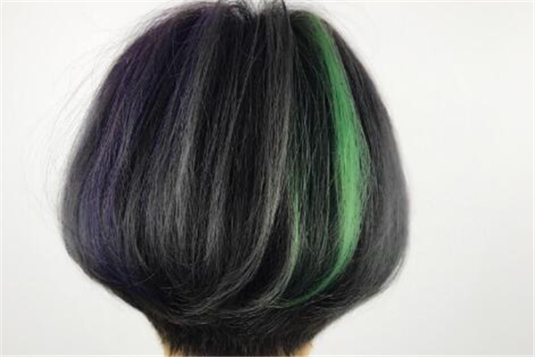 染發(fā)會引起脫發(fā)嗎 染發(fā)后掉頭發(fā)特別嚴(yán)重怎么辦 染發(fā)會引起脫發(fā)嗎 染發(fā)后掉頭發(fā)特別嚴(yán)重怎么辦