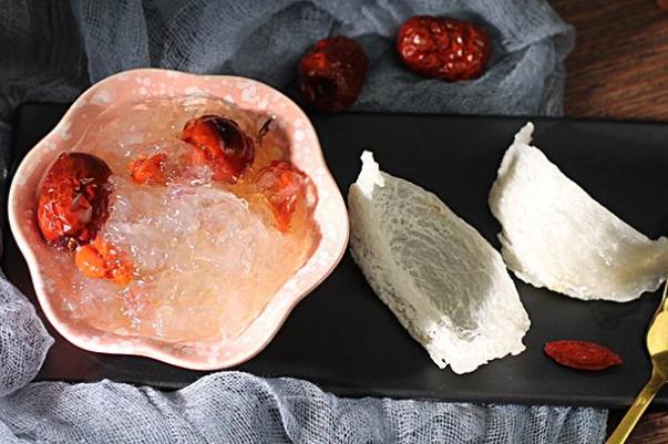 燕窩會(huì)上火么 燕窩會(huì)過(guò)敏嗎 燕窩會(huì)上火么 燕窩會(huì)過(guò)敏嗎