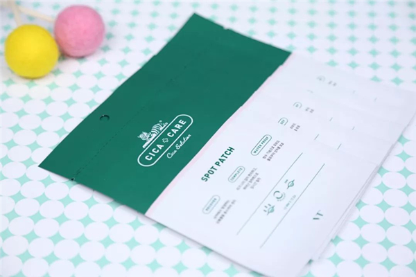 痘痘貼貼多久拿下來 痘痘貼貼出來的白色東西是什么 痘痘貼貼多久拿下來 痘痘貼貼出來的白色東西是什么