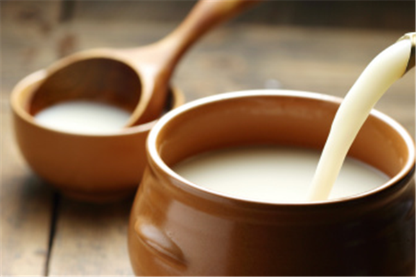 米酒用什么酒曲最好 米酒酒曲比例 米酒用什么酒曲最好 米酒酒曲比例