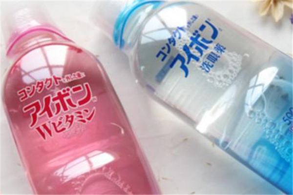 洗眼液用的時候眼睛需要睜開嗎 洗眼液的正確使用方法 洗眼液用的時候眼睛需要睜開嗎 洗眼液的正確使用方法