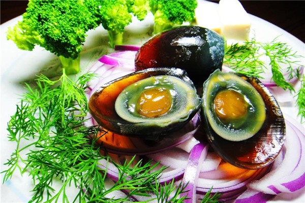 皮蛋是什么蛋做出來的 皮蛋制作方法及配方 皮蛋是什么蛋做出來的 皮蛋制作方法及配方