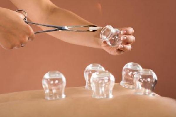 拔火罐會(huì)引起月經(jīng)推遲嗎 拔火罐會(huì)影響月經(jīng)嗎 拔火罐會(huì)引起月經(jīng)推遲嗎 拔火罐會(huì)影響月經(jīng)嗎