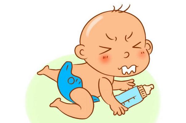 新生兒吐奶后還能喂嗎 新生兒吐奶有白色奶渣 新生兒吐奶后還能喂嗎 新生兒吐奶有白色奶渣