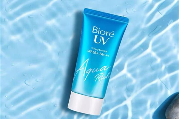 碧柔防曬霜防曬效果怎么樣 碧柔防曬霜軍訓(xùn)用怎么樣 碧柔防曬霜防曬效果怎么樣 碧柔防曬霜軍訓(xùn)用怎么樣