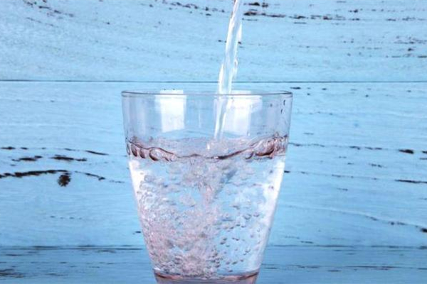 打新冠疫苗后要多喝水嗎 打新冠疫苗后要喝多少水 打新冠疫苗后要多喝水嗎 打新冠疫苗后要喝多少水