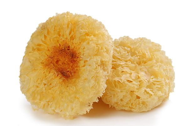 銀耳的功效與作用 銀耳的營養(yǎng)價值 銀耳的功效與作用 銀耳的營養(yǎng)價值