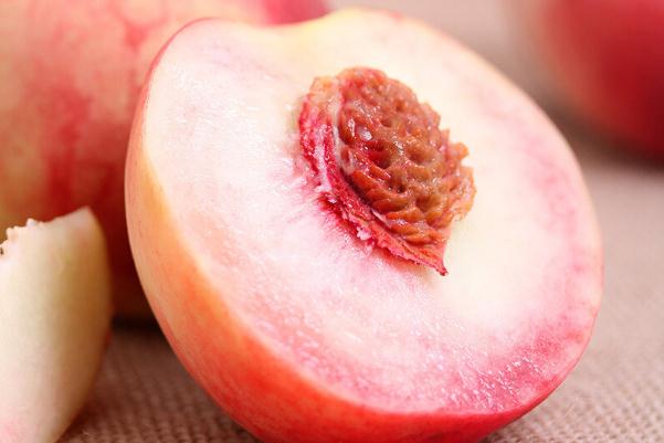 水蜜桃的功效與作用 水蜜桃有哪些營養(yǎng)價值 水蜜桃的功效與作用 水蜜桃有哪些營養(yǎng)價值