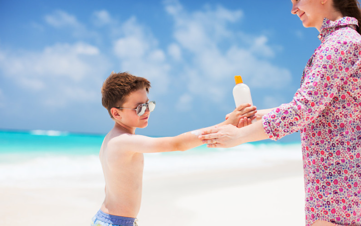 防曬噴霧要提前半小時噴嗎 防曬噴霧要噴多少才夠量呢 防曬噴霧要提前半小時噴嗎 防曬噴霧要噴多少才夠量呢