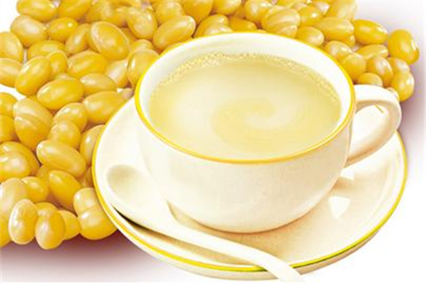 豆?jié){可以和雞蛋一起吃嗎 豆?jié){和什么食物搭配最好 豆?jié){可以和雞蛋一起吃嗎 豆?jié){和什么食物搭配最好