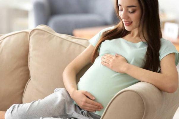 懷孕第一個(gè)月有什么癥狀 懷孕第一個(gè)月胸會(huì)漲嗎 懷孕第一個(gè)月有什么癥狀 懷孕第一個(gè)月胸會(huì)漲嗎