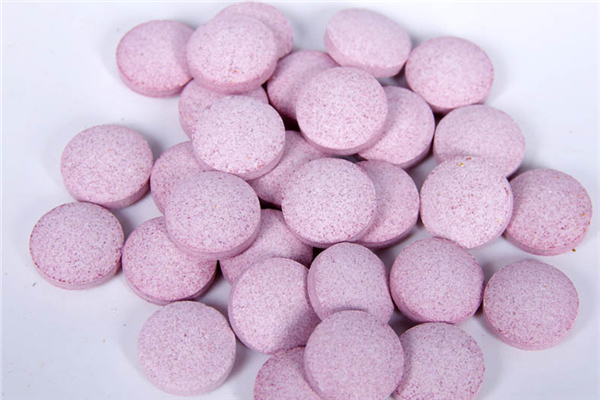 葉黃素吃多了皮膚會(huì)變黃嗎 葉黃素對(duì)皮膚的作用 葉黃素吃多了皮膚會(huì)變黃嗎 葉黃素對(duì)皮膚的作用