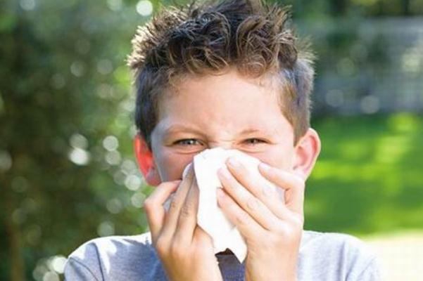 兒童感冒發(fā)燒一般幾天 兒童感冒發(fā)燒能吃雞蛋嗎 兒童感冒發(fā)燒一般幾天 兒童感冒發(fā)燒能吃雞蛋嗎