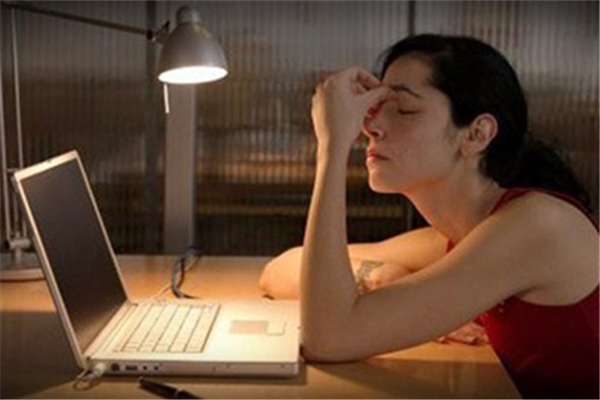 眼睛里有血絲會傳染嗎 眼睛里有血絲會失明嗎 眼睛里有血絲會傳染嗎 眼睛里有血絲會失明嗎