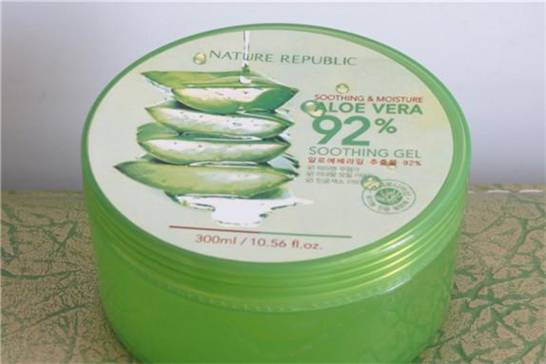 蘆薈膠會(huì)導(dǎo)致毛孔堵塞嗎 蘆薈膠注意事項(xiàng) 蘆薈膠會(huì)導(dǎo)致毛孔堵塞嗎 蘆薈膠注意事項(xiàng)