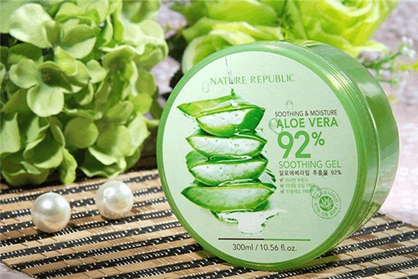 蘆薈膠有假的嗎 蘆薈膠假的是什么樣的 蘆薈膠有假的嗎 蘆薈膠假的是什么樣的