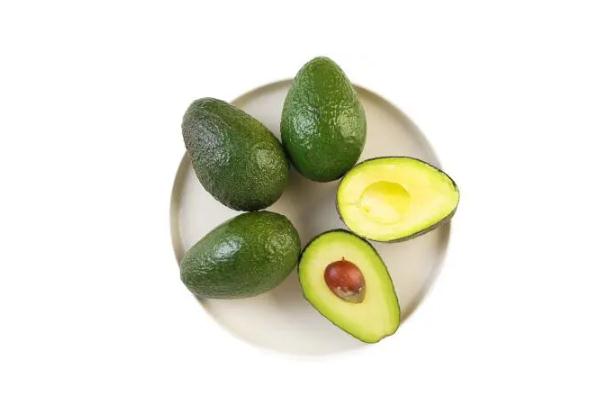 牛油果要軟了才能吃嗎 牛油果要削皮才能吃嗎 牛油果要軟了才能吃嗎 牛油果要削皮才能吃嗎