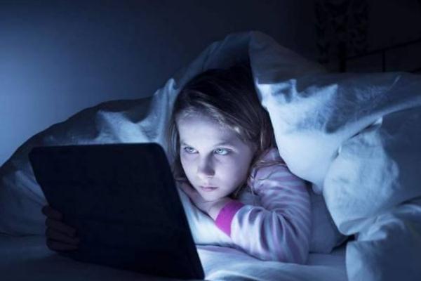 熬夜會(huì)不孕不育嗎 熬夜會(huì)長(zhǎng)斑嗎 熬夜會(huì)不孕不育嗎 熬夜會(huì)長(zhǎng)斑嗎