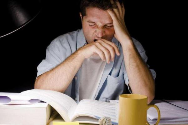 熬夜頭疼怎么緩解 熬夜頭疼是什么原因 熬夜頭疼怎么緩解 熬夜頭疼是什么原因