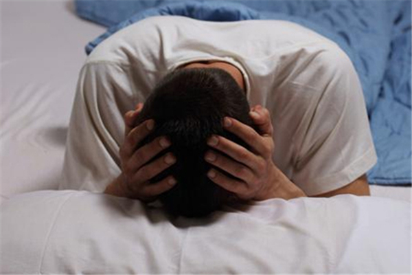 多夢(mèng)是腎陰虛還是腎陽(yáng)虛 多夢(mèng)是什么原因造成的