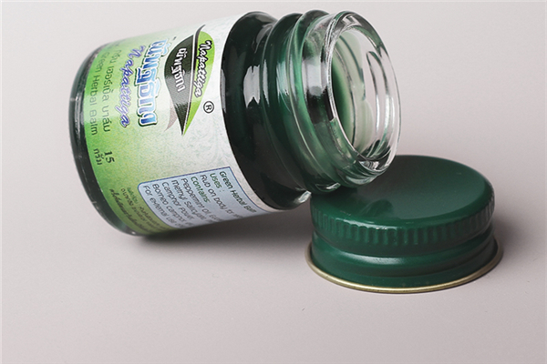 泰國(guó)青草膏可以治腳氣嗎 泰國(guó)青草膏對(duì)腳氣管用嗎 泰國(guó)青草膏可以治腳氣嗎 泰國(guó)青草膏對(duì)腳氣管用嗎