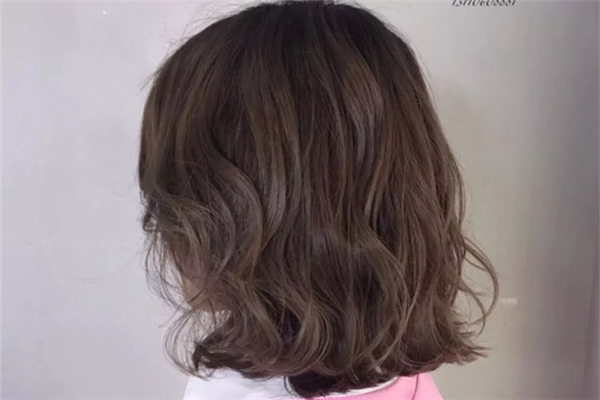 燙發(fā)會(huì)維持多久 燙發(fā)后如何保養(yǎng)和打理 燙發(fā)會(huì)維持多久 燙發(fā)后如何保養(yǎng)和打理