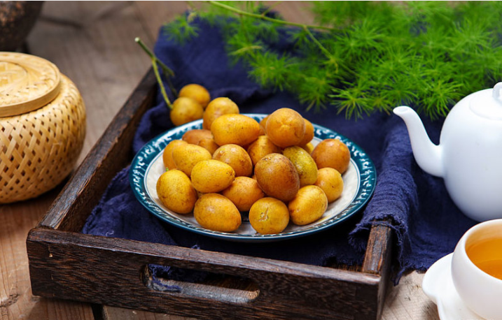 女人吃黃皮果有什么好處 孕婦吃黃皮果對(duì)胎兒有什么好處 女人吃黃皮果有什么好處 孕婦吃黃皮果對(duì)胎兒有什么好處