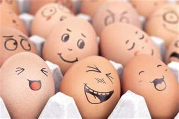 雞蛋隔夜還能不能吃 雞蛋隔夜放冰箱里可以嗎 雞蛋隔夜還能不能吃 雞蛋隔夜放冰箱里可以嗎