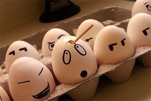 雞蛋冷水煮還是開(kāi)水煮 雞蛋煮時(shí)間長(zhǎng)了對(duì)身體有害嗎 雞蛋冷水煮還是開(kāi)水煮 雞蛋煮時(shí)間長(zhǎng)了對(duì)身體有害嗎