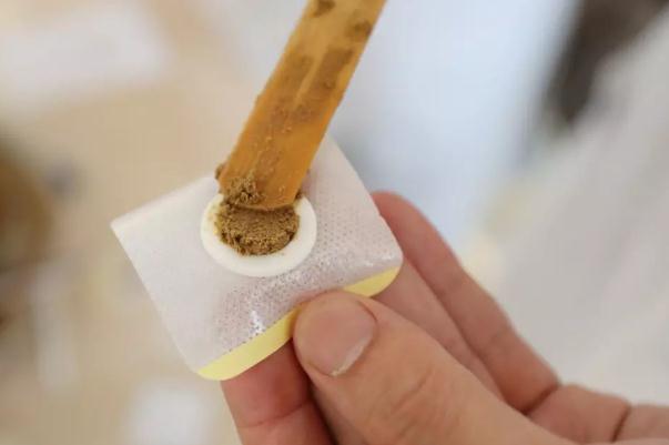 三九貼要注意什么 三九貼要貼多長(zhǎng)時(shí)間 三九貼要注意什么 三九貼要貼多長(zhǎng)時(shí)間