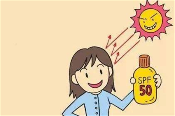 曬傷用冷水敷還是熱水 曬傷用什么藥膏抹最好 曬傷用冷水敷還是熱水 曬傷用什么藥膏抹最好