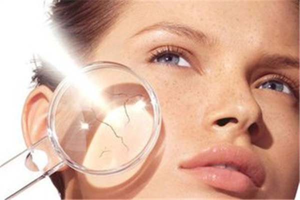 曬后用蘆薈膠修復有用嗎 曬后用什么修復比較好 曬后用蘆薈膠修復有用嗎 曬后用什么修復比較好