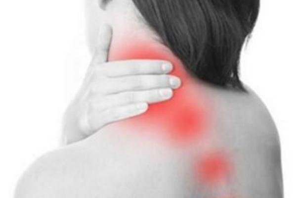 頸椎病會引起哪些不適癥狀 頸椎病會引起血壓高嗎 頸椎病會引起哪些不適癥狀 頸椎病會引起血壓高嗎