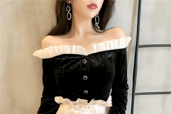 喜歡穿性感衣服的女人是什么性格 男生喜歡女朋友穿性感衣服嗎 喜歡穿性感衣服的女人是什么性格 男生喜歡女朋友穿性感衣服嗎