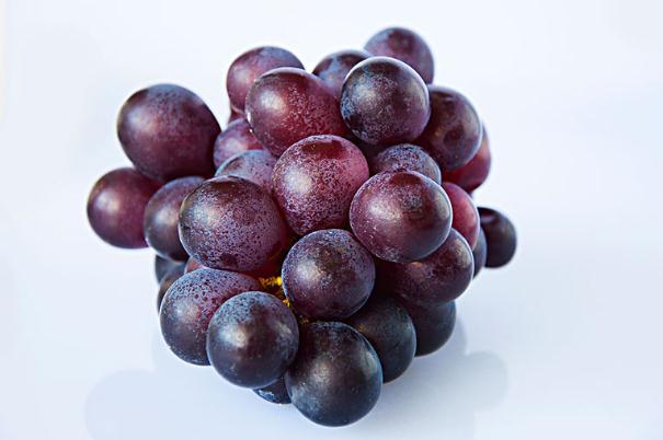 巨峰葡萄可以放冰箱嗎 巨峰葡萄如何保存時(shí)間長(zhǎng)一點(diǎn) 巨峰葡萄可以放冰箱嗎 巨峰葡萄如何保存時(shí)間長(zhǎng)一點(diǎn)