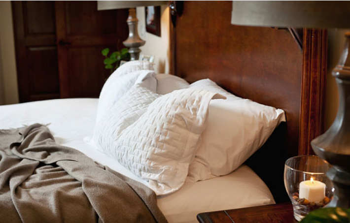 被子曬完為什么會有股味道 被子曬幾個小是比較好 被子曬完為什么會有股味道 被子曬幾個小是比較好