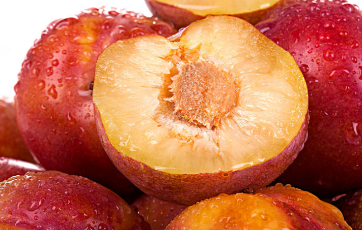 李子能多吃嗎對(duì)身體好嗎 李子能空腹吃嗎 李子能多吃嗎對(duì)身體好嗎 李子能空腹吃嗎