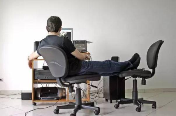 久坐是指多長(zhǎng)時(shí)間 久坐有哪些風(fēng)險(xiǎn) 久坐是指多長(zhǎng)時(shí)間 久坐有哪些風(fēng)險(xiǎn)