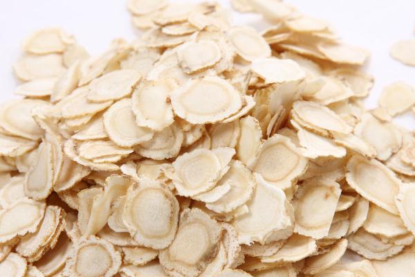 西洋參會導(dǎo)致失眠嗎 西洋參會加重濕氣嗎 西洋參會導(dǎo)致失眠嗎 西洋參會加重濕氣嗎