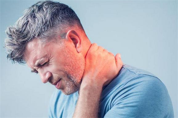 頭暈是不是頸椎引起的 頭暈跟頸椎有關(guān)系嗎 頭暈是不是頸椎引起的 頭暈跟頸椎有關(guān)系嗎