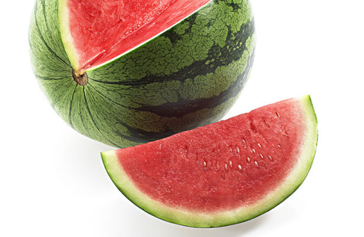 基圍蝦可以和西瓜一起吃嗎 西瓜吃完嘴巴發(fā)酸咋回事 基圍蝦可以和西瓜一起吃嗎 西瓜吃完嘴巴發(fā)酸咋回事