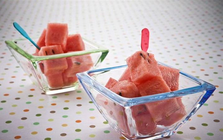 隔夜西瓜到底有多毒 吃了隔夜西瓜嘔吐怎么辦 隔夜西瓜到底有多毒 吃了隔夜西瓜嘔吐怎么辦