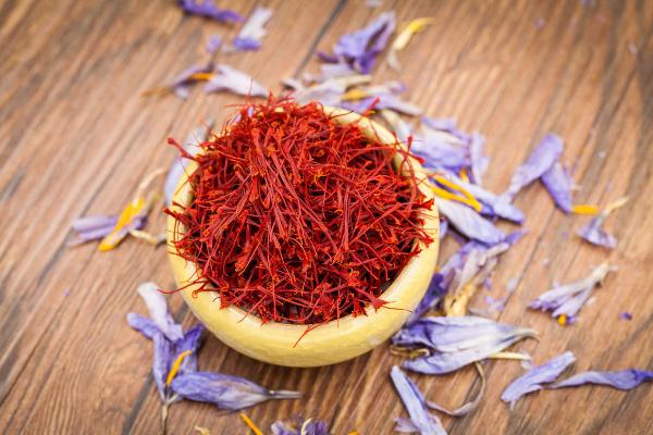 藏紅花的功效與禁忌 藏紅花什么時(shí)候喝最好 藏紅花的功效與禁忌 藏紅花什么時(shí)候喝最好