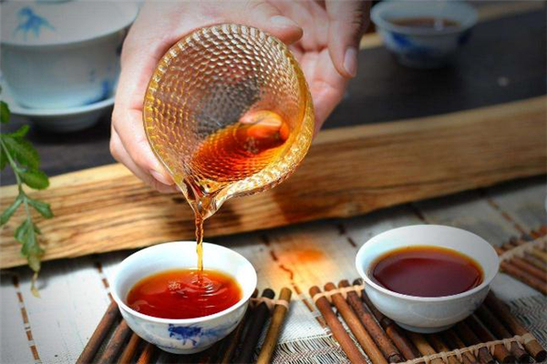 普洱茶什么時(shí)候喝最好 普洱茶飯前喝還是飯后喝 普洱茶什么時(shí)候喝最好 普洱茶飯前喝還是飯后喝